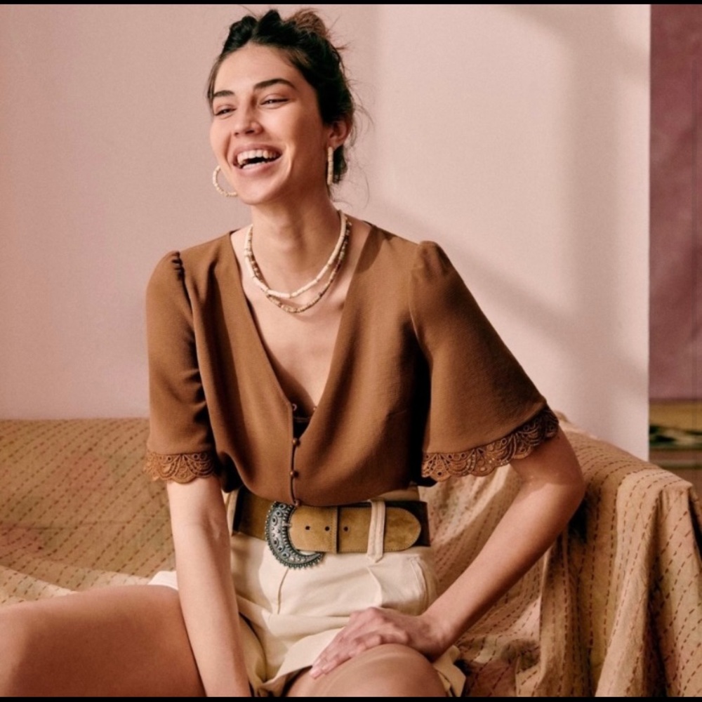 EUC SEZANE Thalia Blouse in Coffee